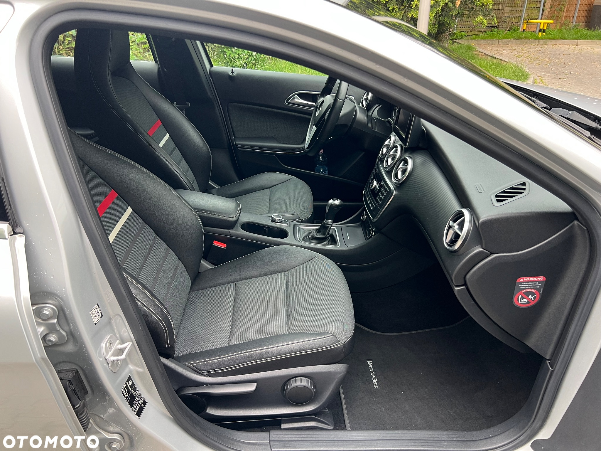 Mercedes-Benz Klasa A 180 (BlueEFFICIENCY) Urban - 11