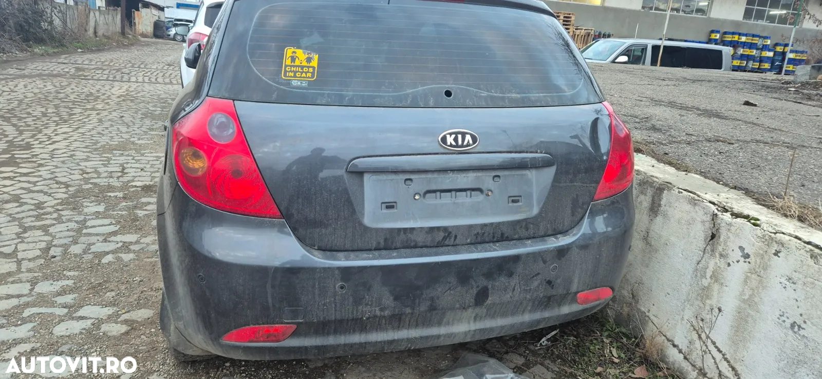 Haion cu geam luneta spate / are defect Kia Ceed 2008 hatchback - 2