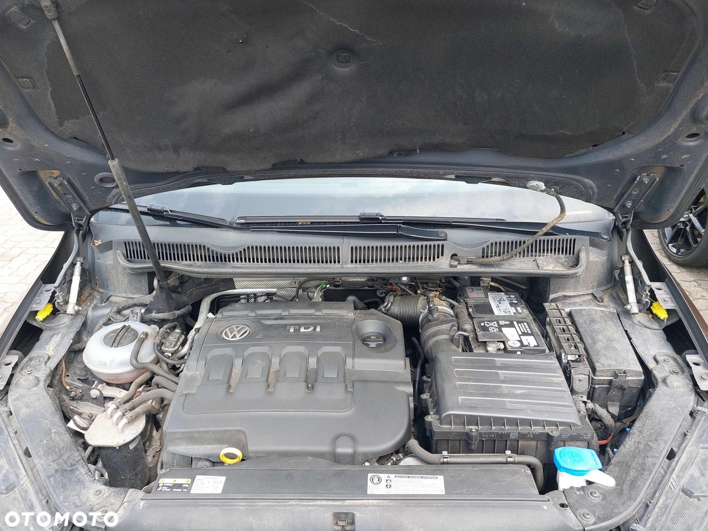 Volkswagen Touran 2.0 TDI BMT Highline DSG - 16