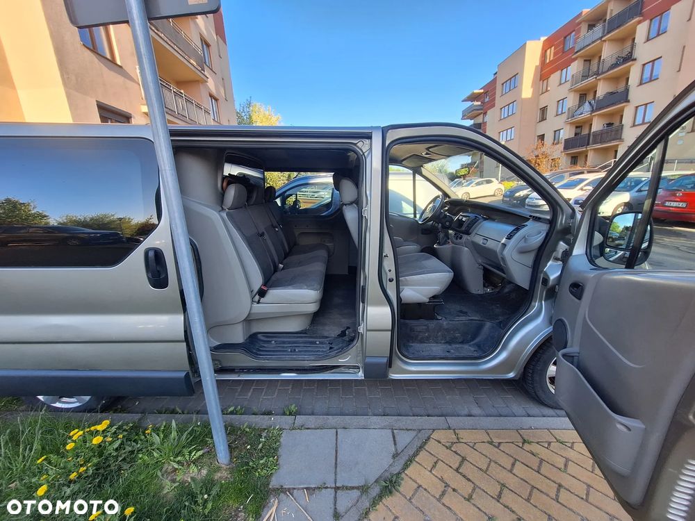 Opel Vivaro - 12
