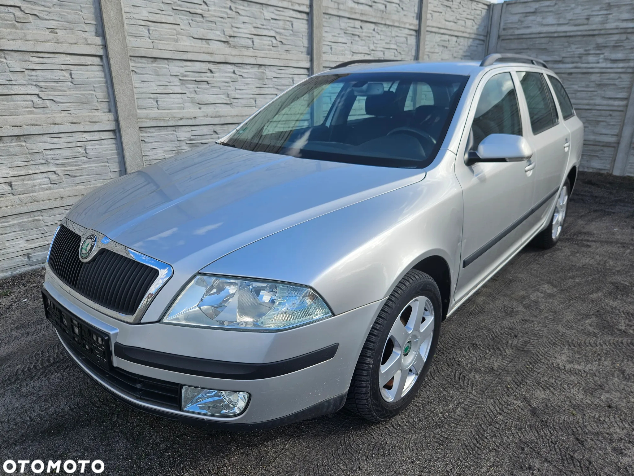 Skoda Octavia Combi 1.6 Elegance - 2