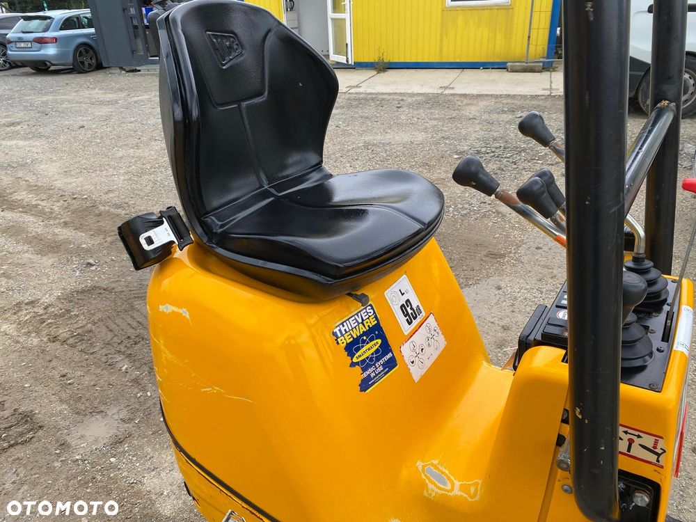JCB 8008 - 7