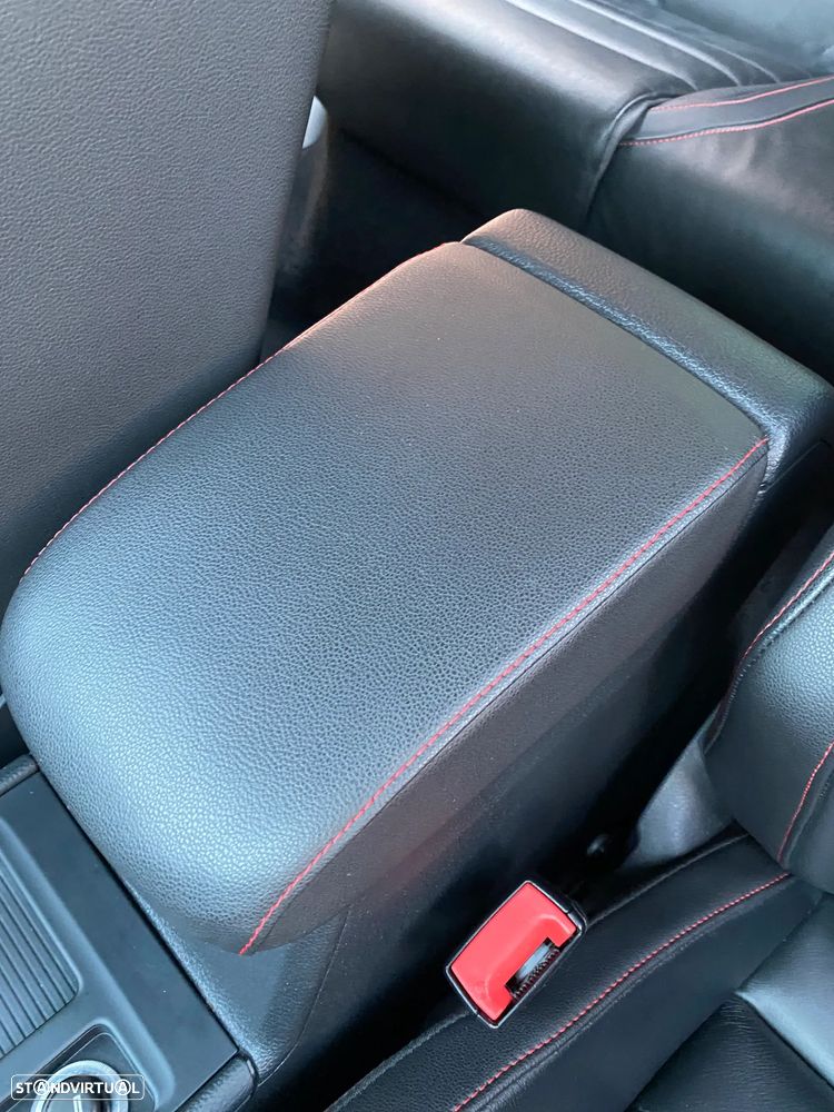 VW Golf 2.0 GTi DSG Edition 30 - 11