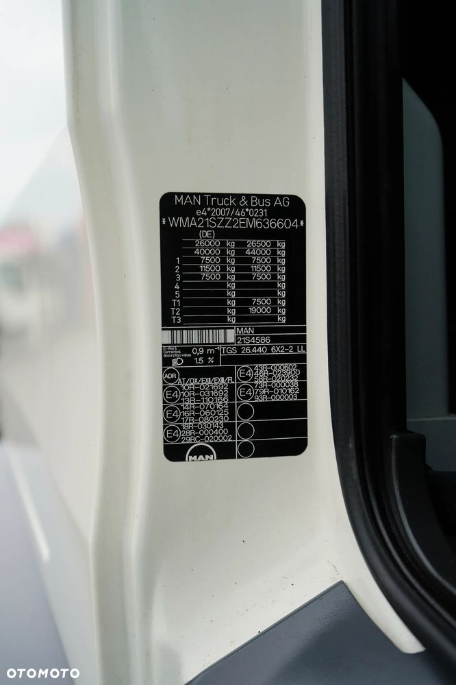 MAN TGS / 26.440 / E 5 / RETARDER / PEŁNY ADR / BDF / 7,15 M , 7,45 M / OŚ SKRĘTNA - 11