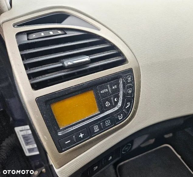 Citroën C4 Picasso 2.0i Exclusive MCP - 16