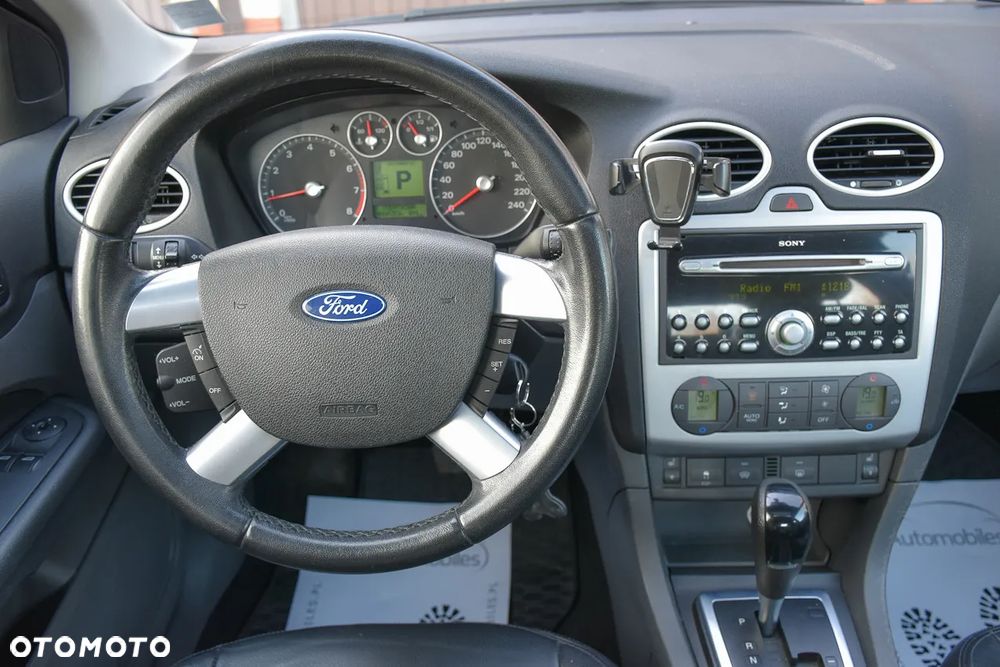 Ford Focus 1.6 16V Titanium - 30
