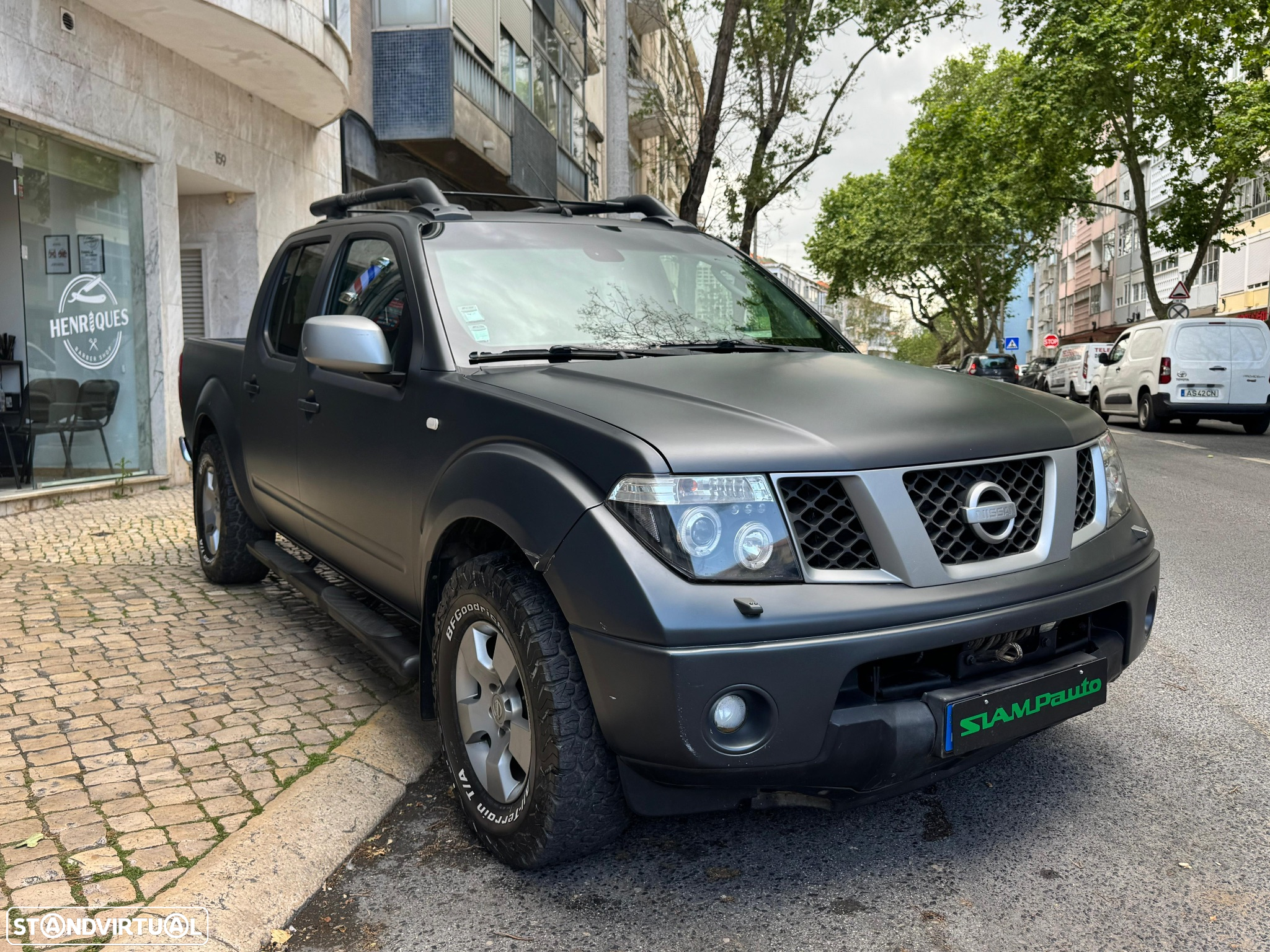 Nissan Navara 2.5 dCi CD Pilot Hi-Tech - 2