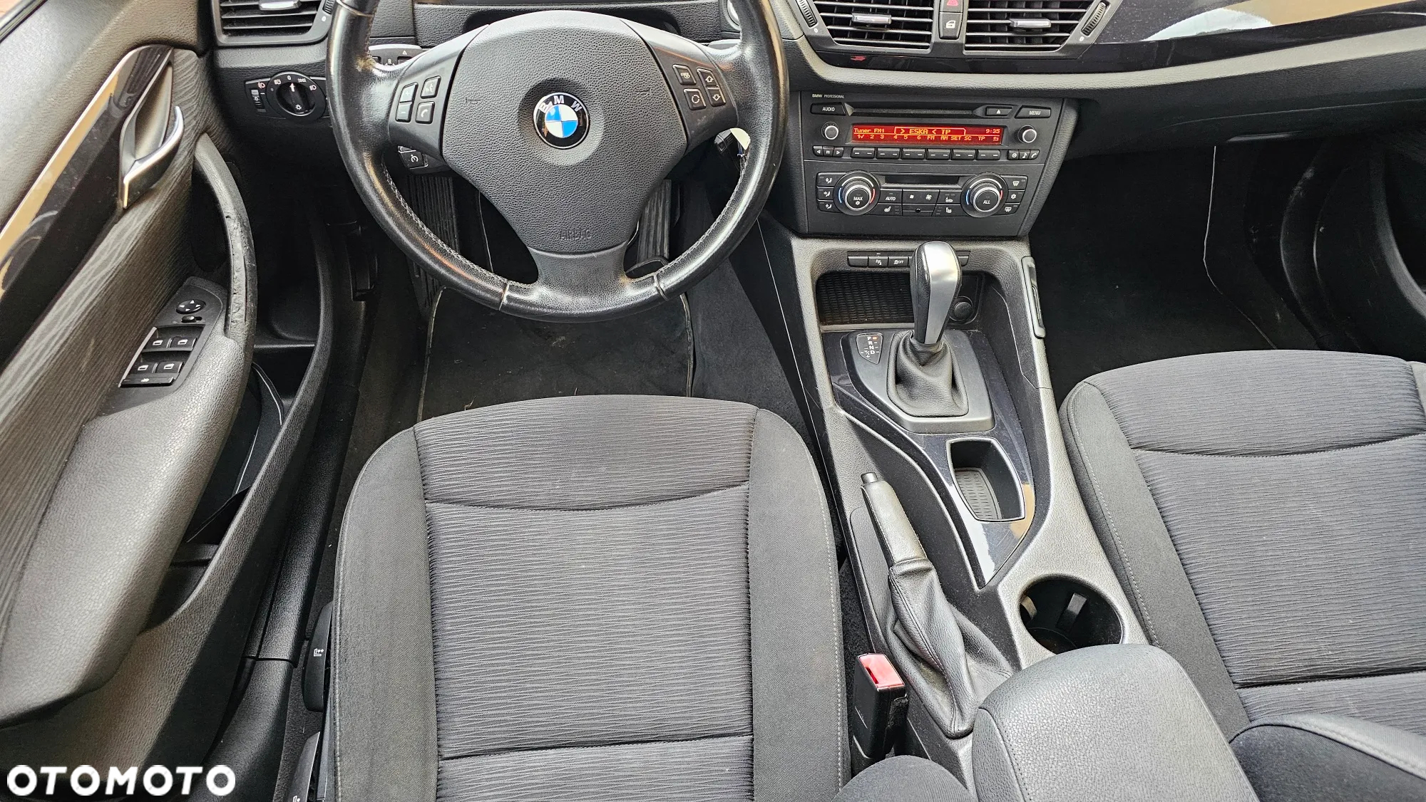 BMW X1 xDrive18d - 27