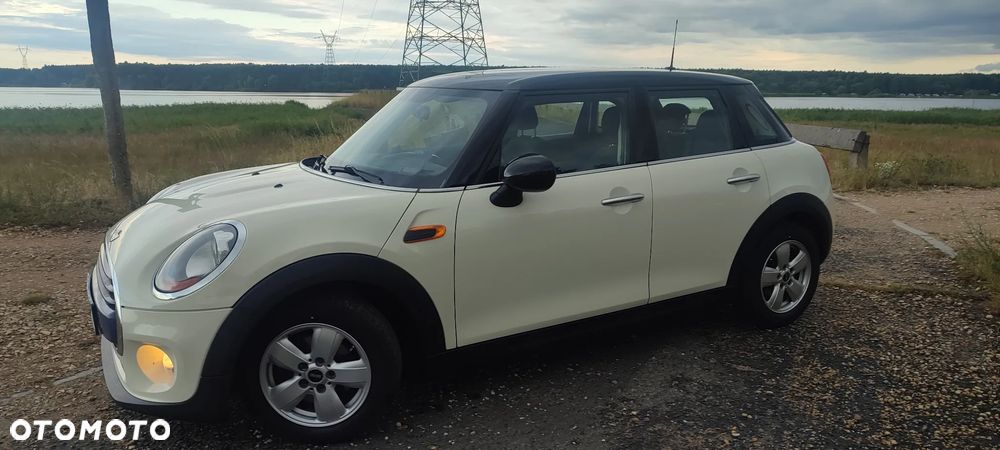 MINI Cooper Standard - 3