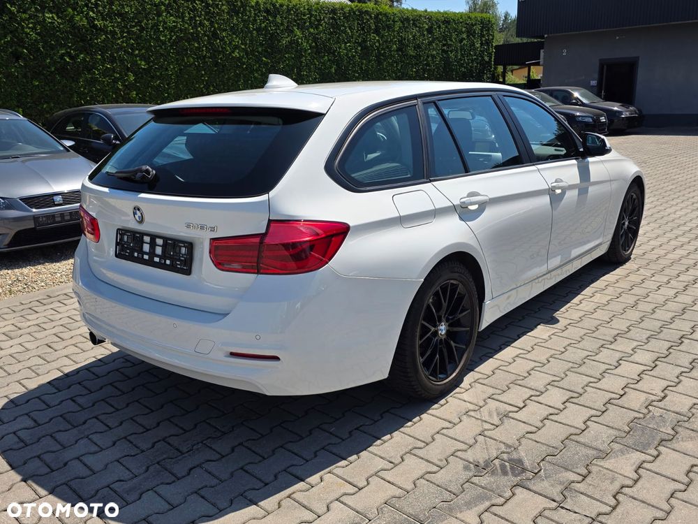 BMW Seria 3 318d - 4