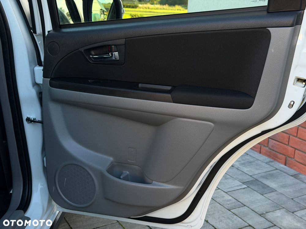 Suzuki SX4 1.6 VVT 4x4 Style - 34