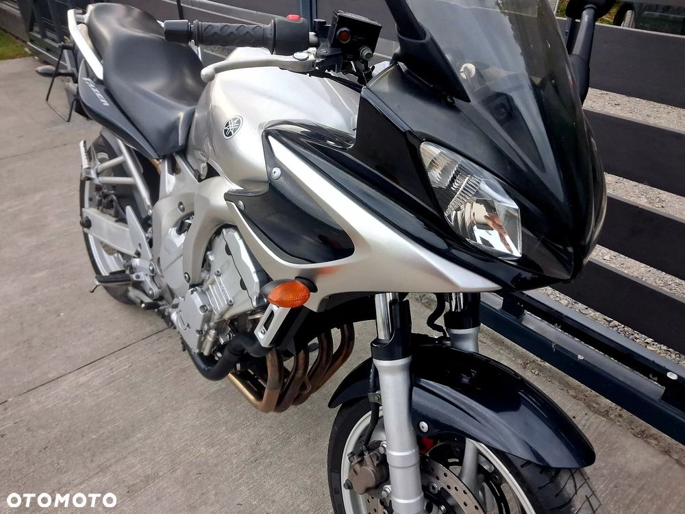 Yamaha FZ6