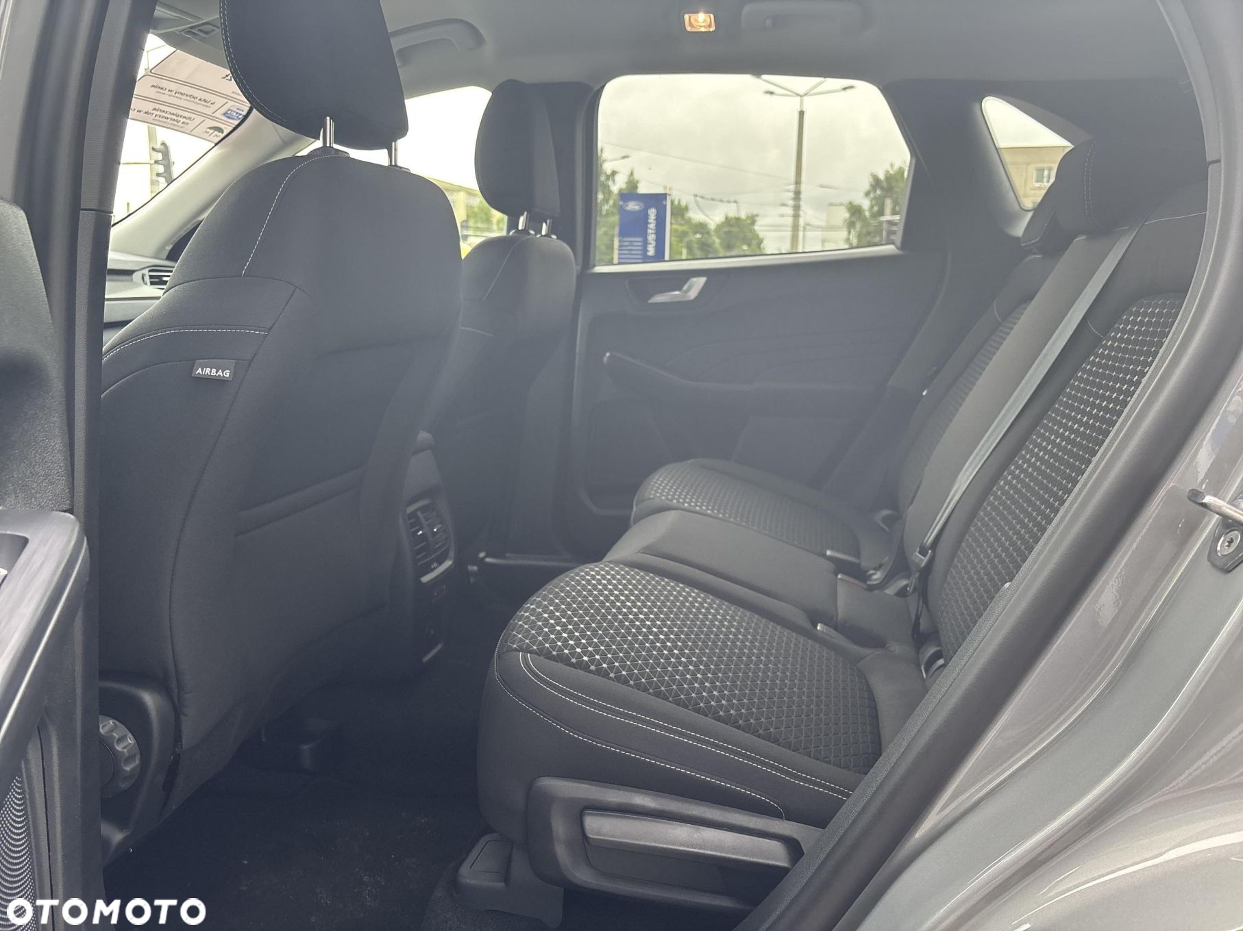 Ford Kuga - 11