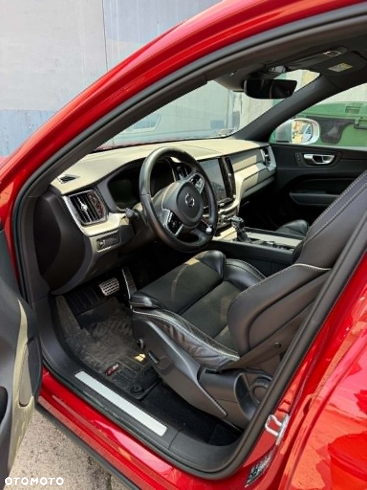 Volvo XC 60 D4 SCR AWD R-Design - 20