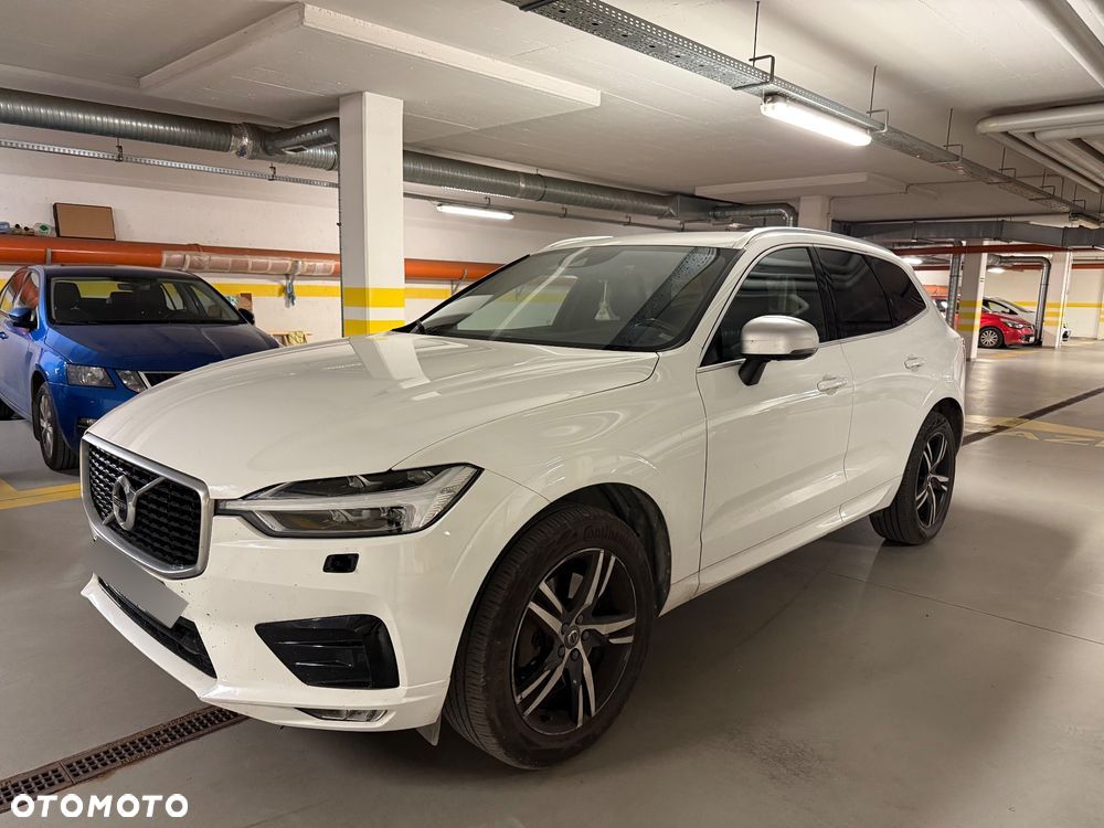 Volvo XC 60 T5 R-Design - 1