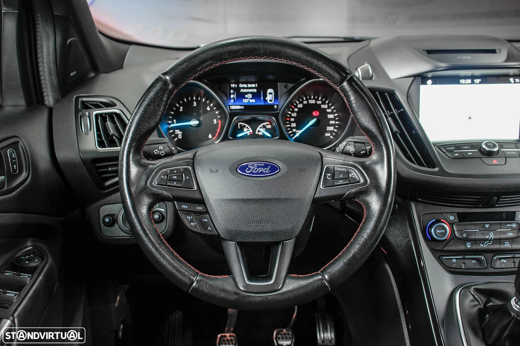 Ford Kuga 1.5 TDCi ST-Line - 4