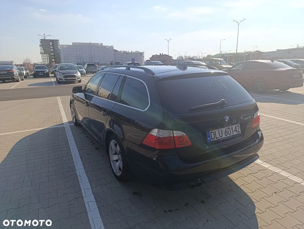 BMW Seria 5 525d - 7