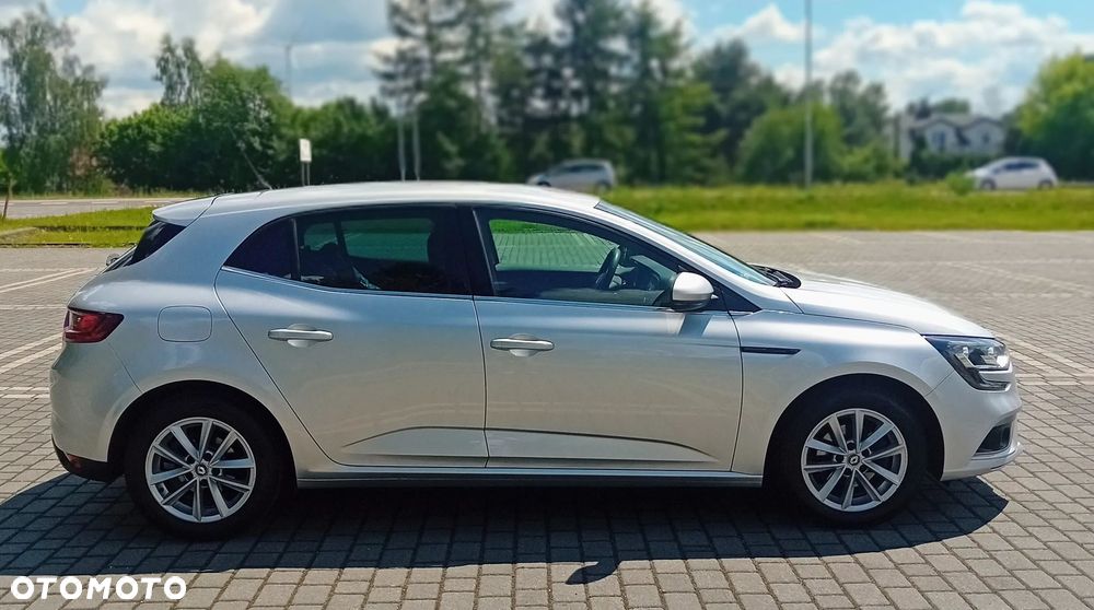 Renault Megane 1.5 dCi Energy Life EU6 - 24