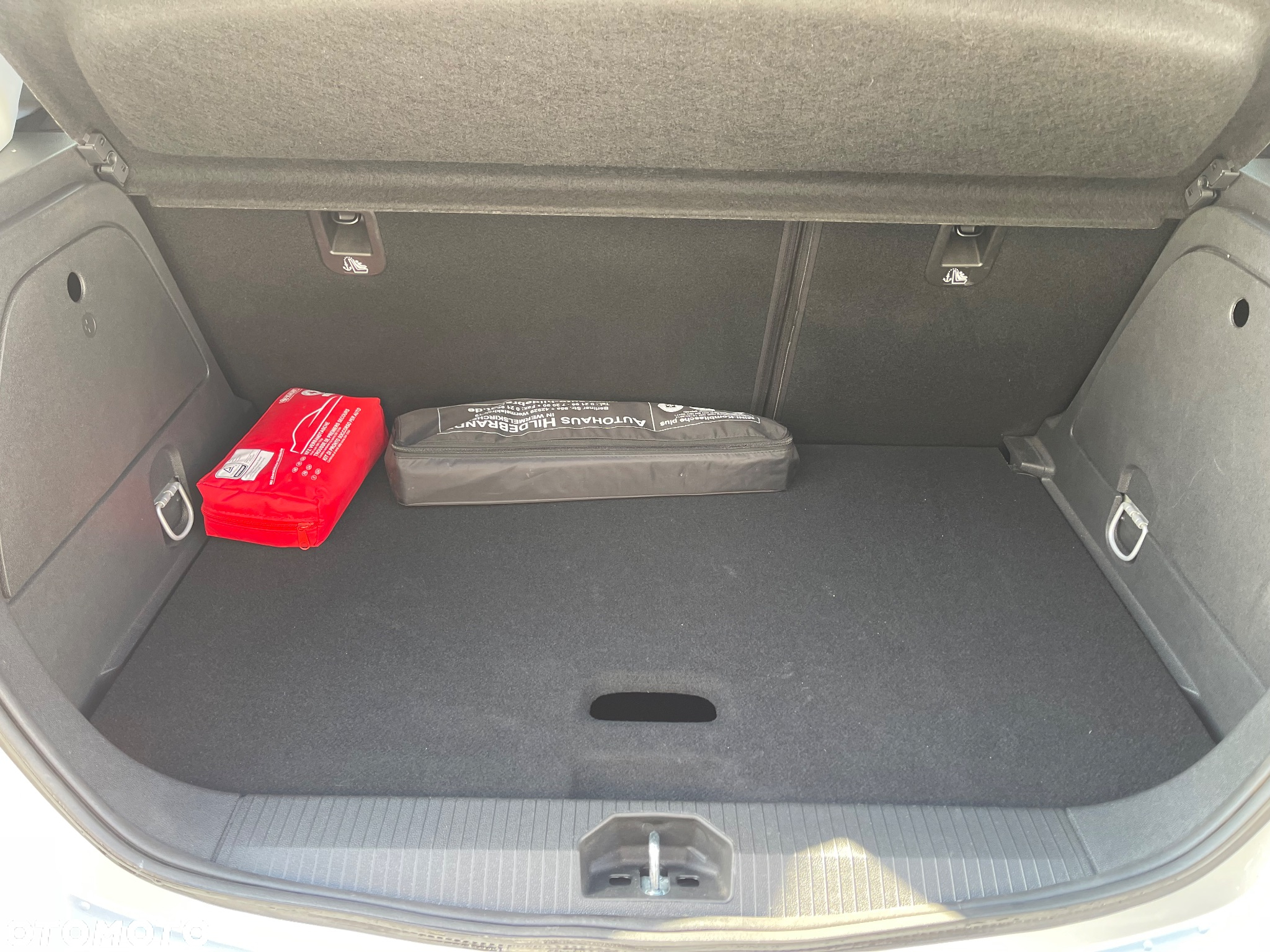 Opel Corsa 1.4 Automatik 120 Jahre - 19