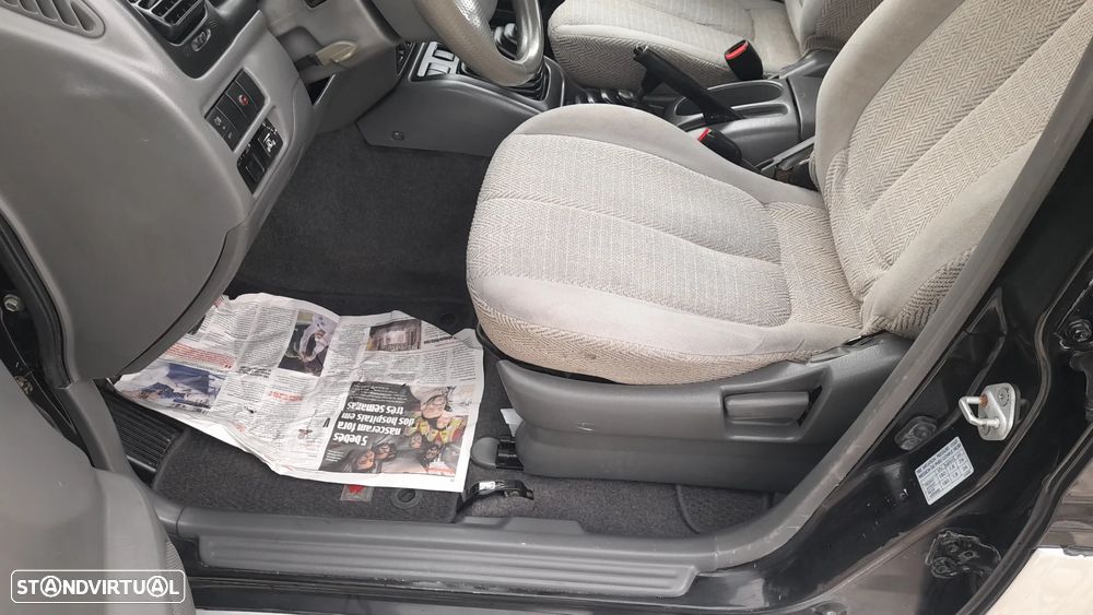 Suzuki Grand Vitara Metal Top 2.0 L - 14