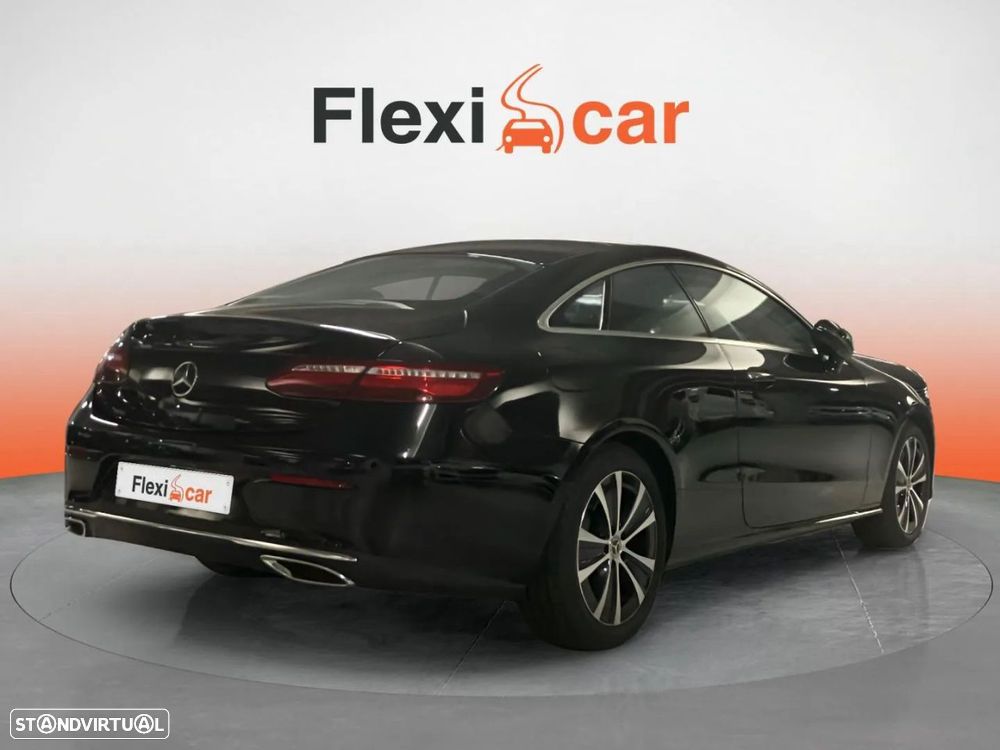 Mercedes-Benz E 300 - 6