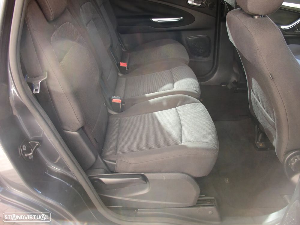 Ford S-Max 1.8 TDCi Titanium 7L - 6