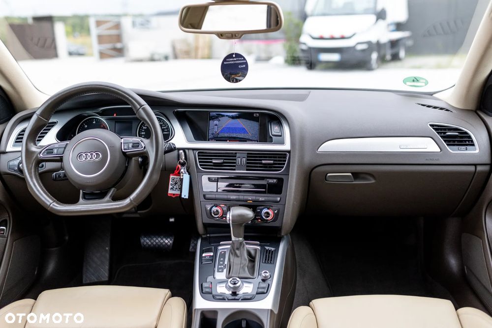 Audi A4 Avant 2.0 TDI DPF clean diesel quattro S tronic S line Sportpaket - 28