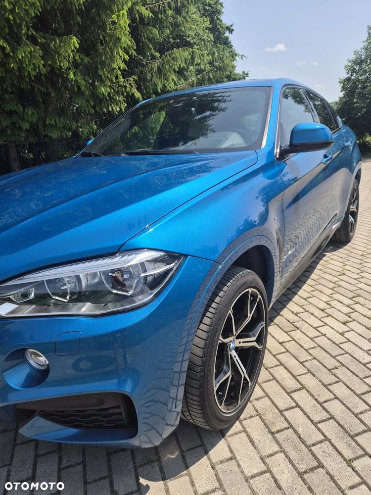 BMW X6 xDrive40d - 16