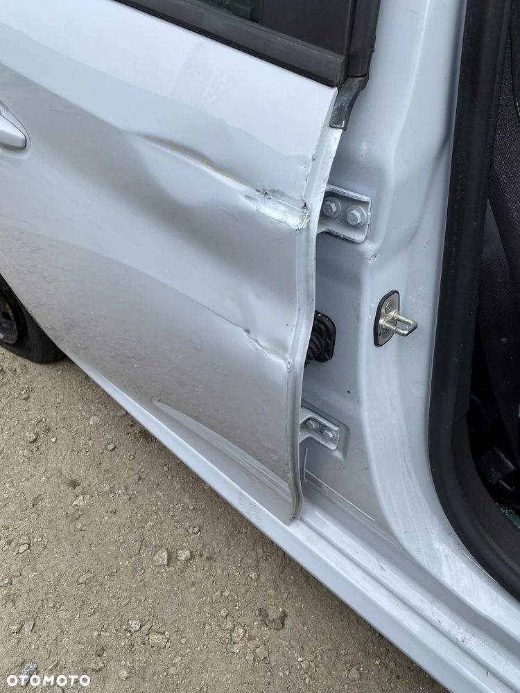 Peugeot 208 Elektromotor 156 Allure - 28