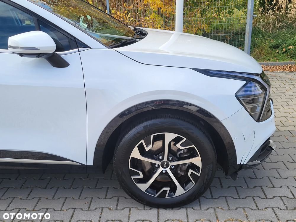 Kia Sportage 1.6 T-GDI HEV Business Line 4WD - 31