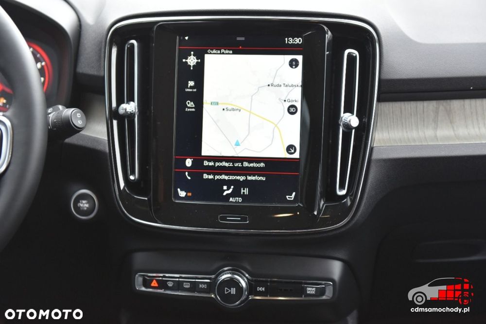 Volvo XC 40 - 25