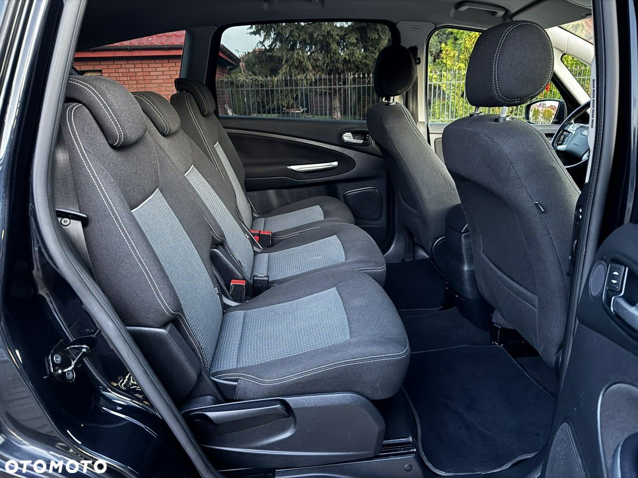 Ford S-Max - 23