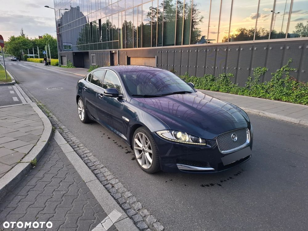 Jaguar XF 3.0 V6 D Premium Luxury - 26