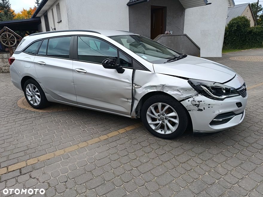 Opel Astra - 2