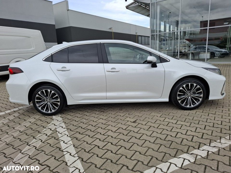 Toyota Corolla - 4