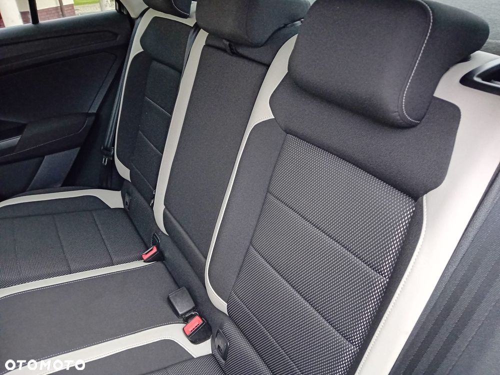 Volkswagen T-Roc 2.0 TDI SCR 4MOTION DSG Sport - 30