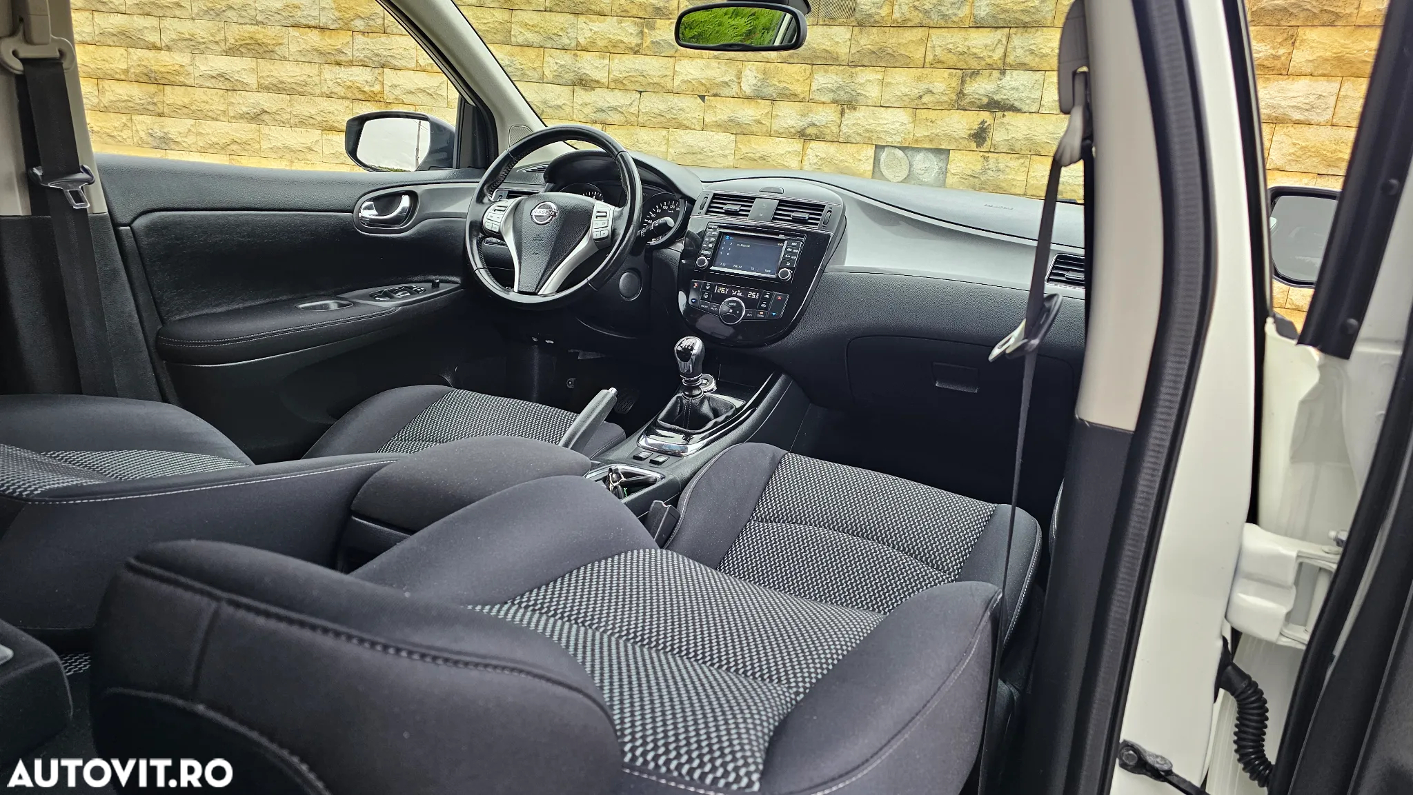 Nissan Pulsar 1.2 DIG-T Tekna - 11