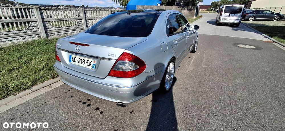 Mercedes-Benz Klasa E - 8
