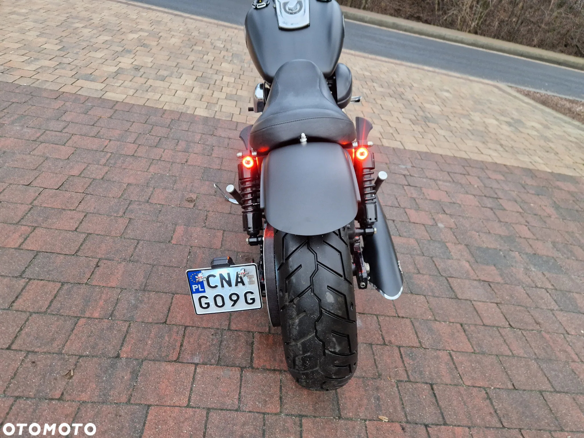 Harley-Davidson Dyna Fat Bob - 22