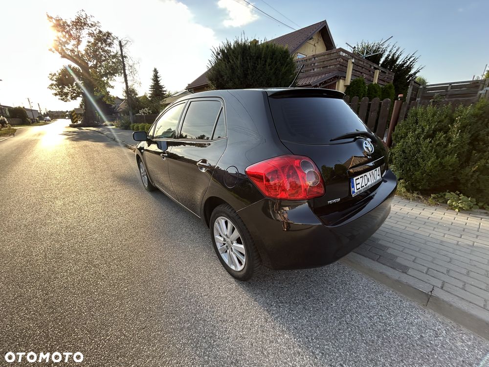 Toyota Auris 1.4 D-4D Luna - 4