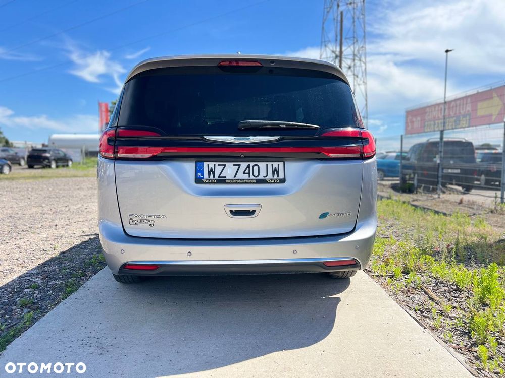 Chrysler Pacifica - 7