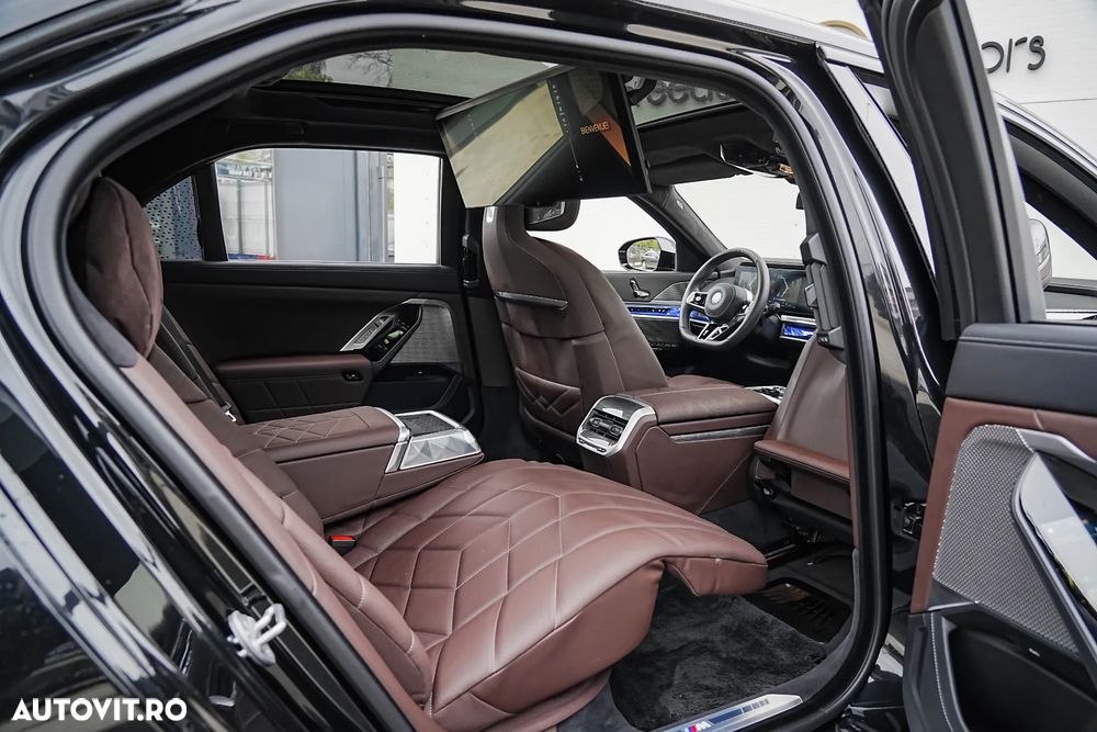 BMW Seria 7 750e xDrive - 22