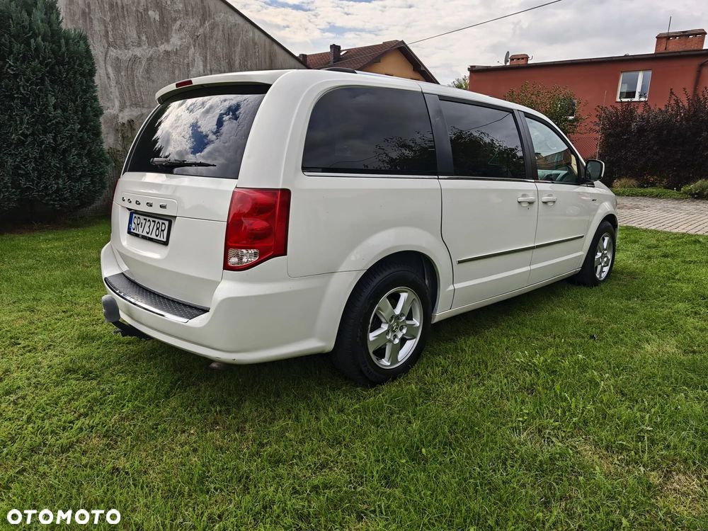 Dodge Grand Caravan - 15