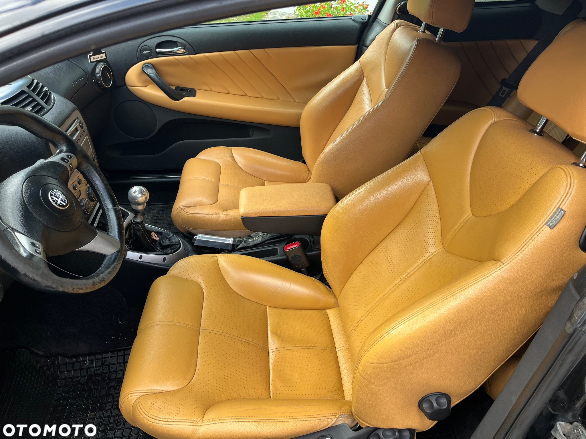 Alfa Romeo GT 1.9JTD 16V Distinctive - 12