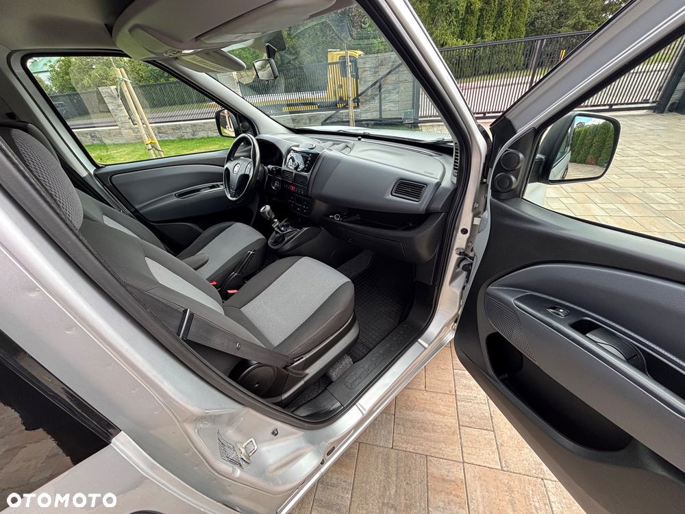 Fiat Doblo 1.4 16V Dynamic - 11