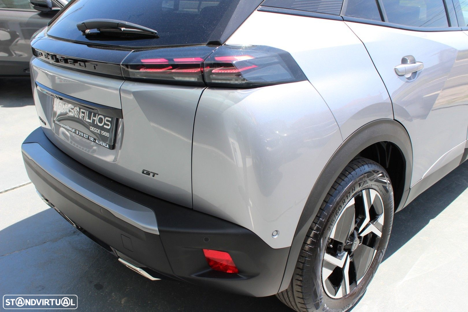 Peugeot 2008 1.2 PureTech GT EAT8 - 10