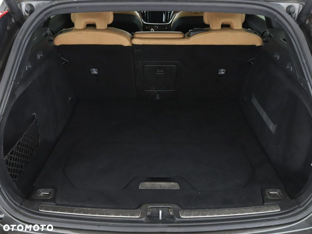 Volvo V60 T8 AWD Recharge Geartronic Inscription - 20