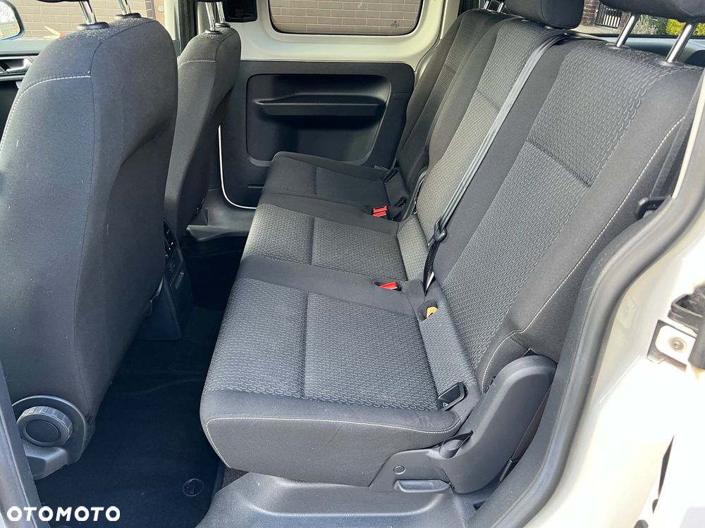 Volkswagen Caddy Maxi 2.0 TDI Comfortline DSG - 30