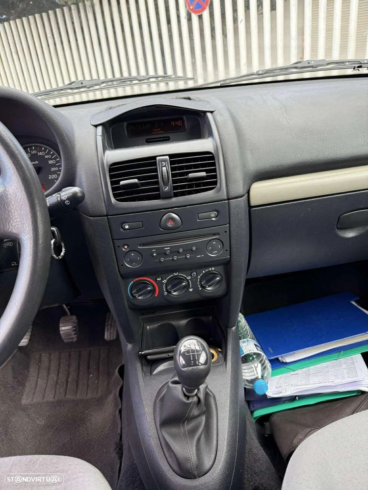 Renault Clio 1.5 dCi Privilège - 24
