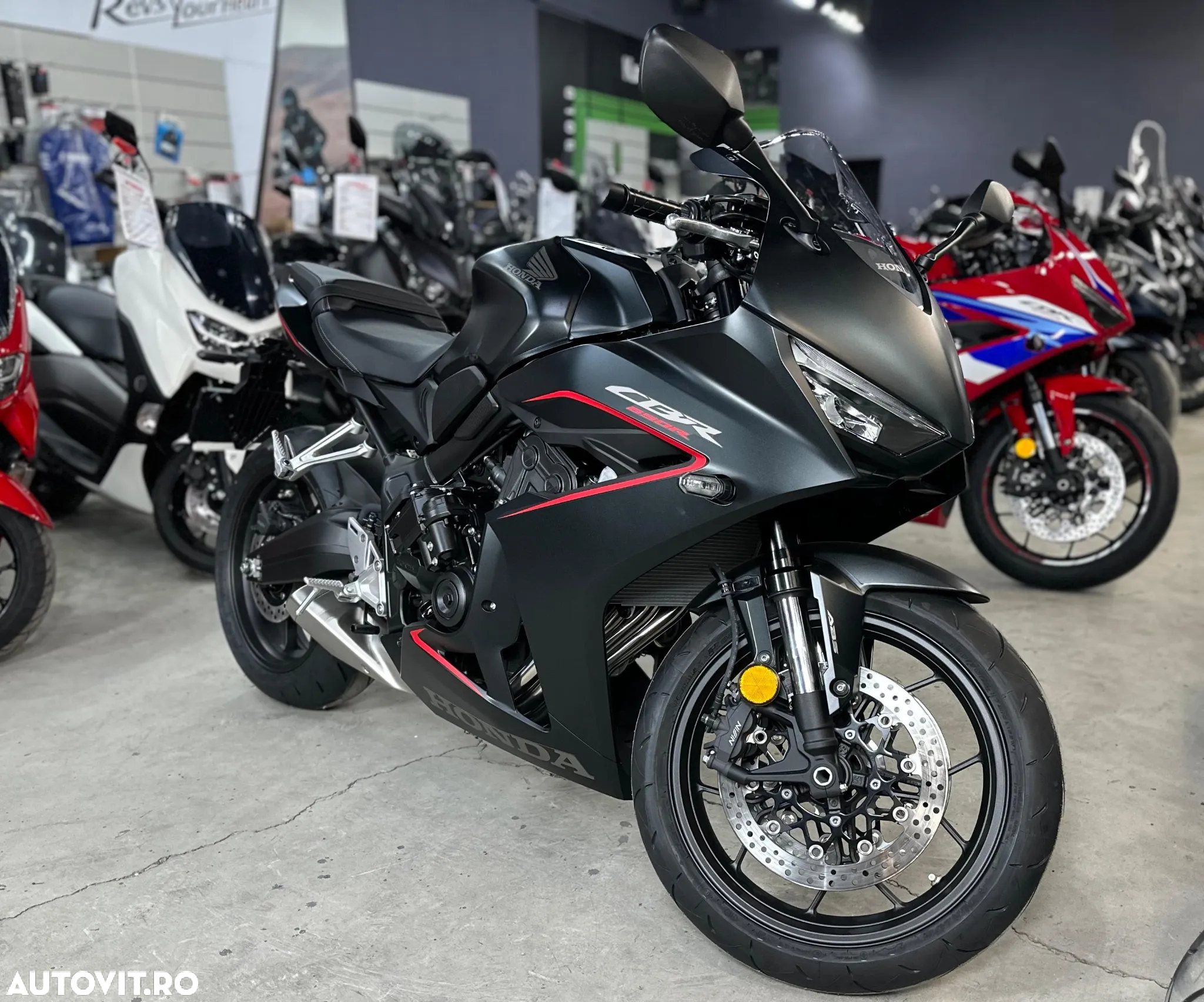 Honda CBR 650R - 2